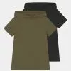 Friboo Niños BOYS HOODED TEE 2 PACK - Camiseta Estampada - Khaki/black 2 Friboo Niños BOYS HOODED TEE 2 PACK - Camiseta Estampada - Khaki/black -VivaEstilo Ventas 19a4925896ba45ab9887020b4262183d