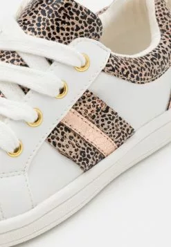 Friboo Niños Zapatillas - White 13 Friboo Niños Zapatillas - White -VivaEstilo Ventas 19bc31dd26ce46fbb3a300f0d68a7c9b