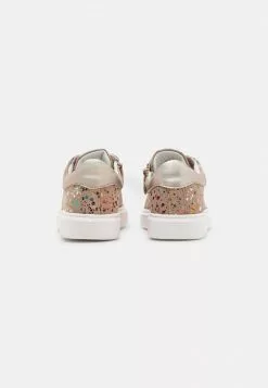 Friboo Niños LEATHER - Zapatillas - Pink -VivaEstilo Ventas d9e25fe1755341358d63f0c92b39703f