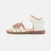 Friboo Niños Sandalias - White -VivaEstilo Ventas e9bde92eec0143a68ba399ac5e3cecab